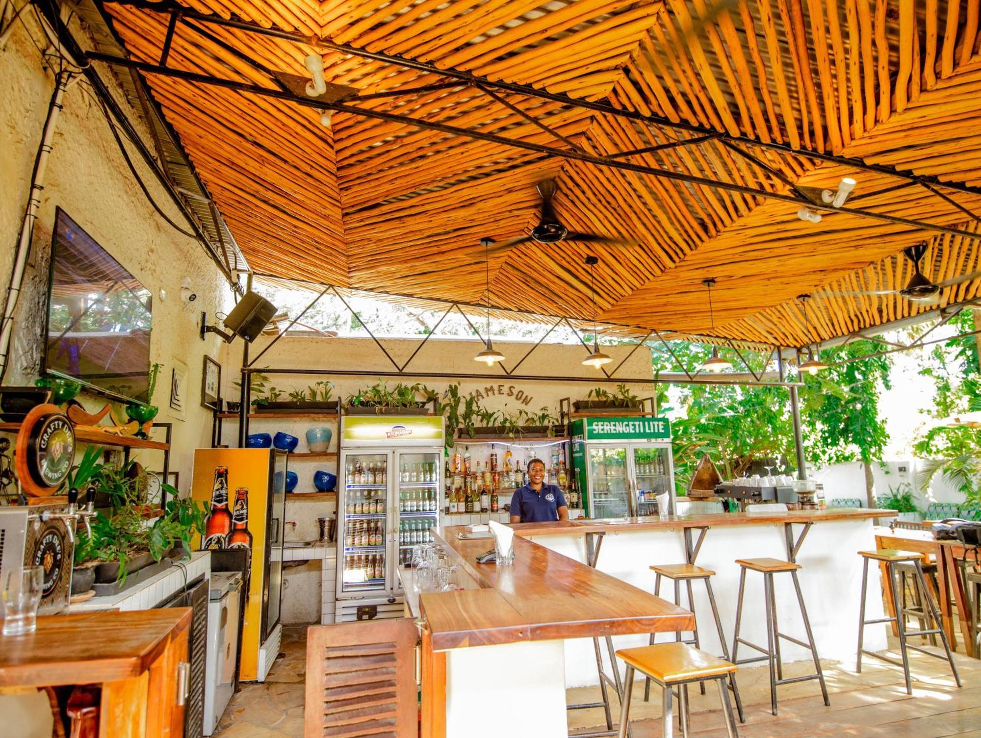 The Slow Leopard Dar es Salaam Exterior foto